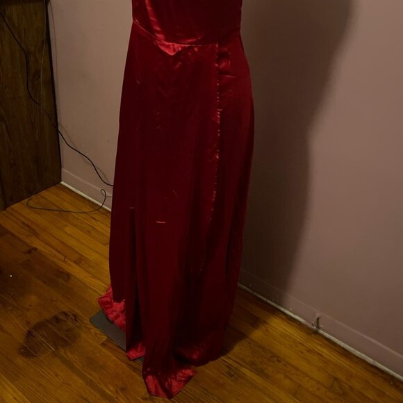 Dress used twice - Picture 5 of 7